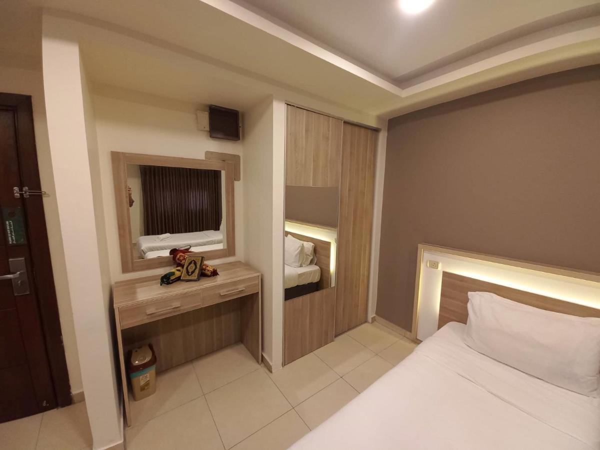 Lujain Hotel فندق النور واللجين Амман Екстер'єр фото