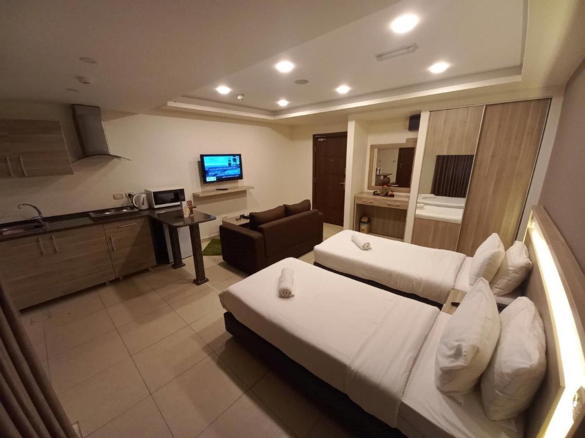 Lujain Hotel فندق النور واللجين Амман Екстер'єр фото