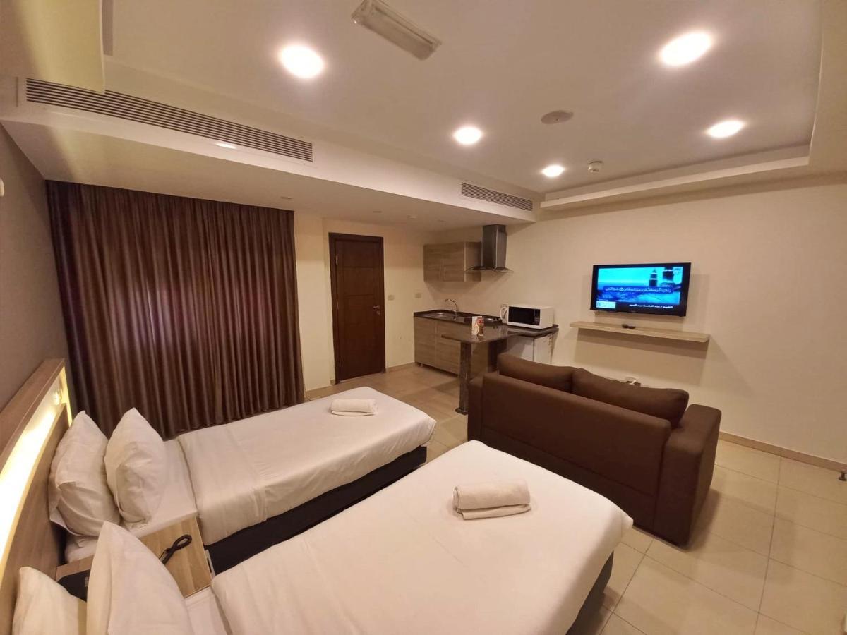 Lujain Hotel فندق النور واللجين Амман Екстер'єр фото
